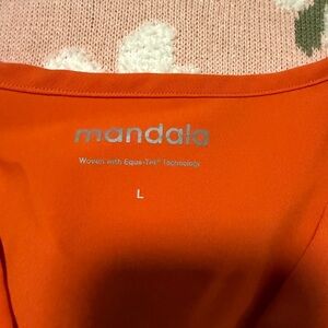 Mandala Scrubs Bright Orange Active Top - L 
Medium bottom.  Will separate.